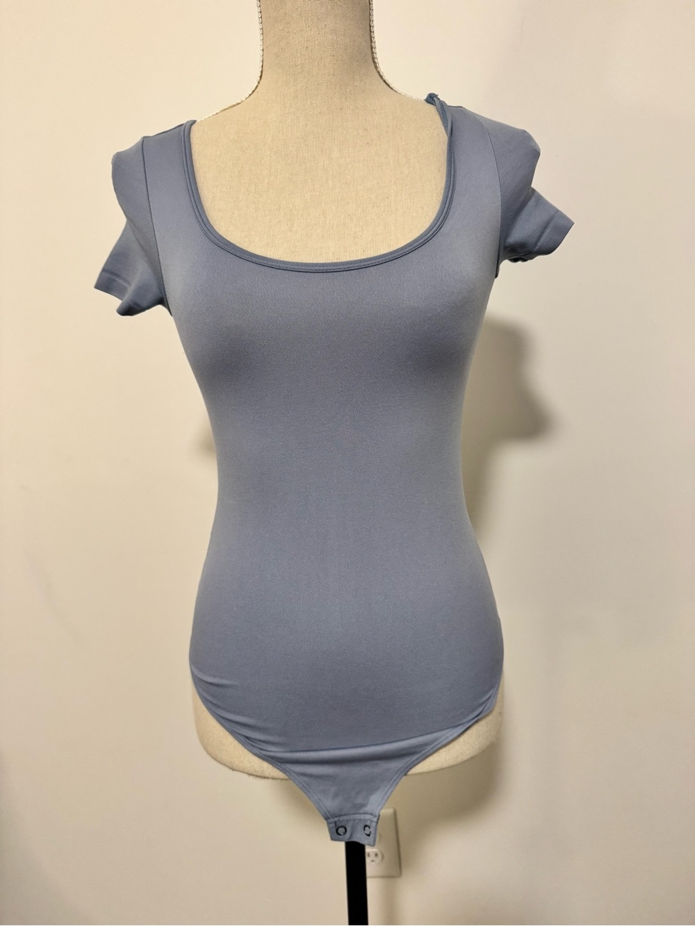 SO Blue Short Sleeve Scoop Neck Bodysuit XS